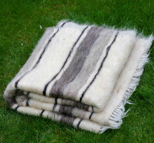 hand-woven-wool-thick-blanket-for-historical-reenactment-KOCR-06-1