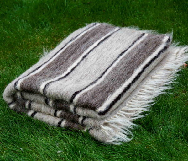 hand-woven-wool-thick-blanket-for-historical-reenactment-KOCR-07-1
