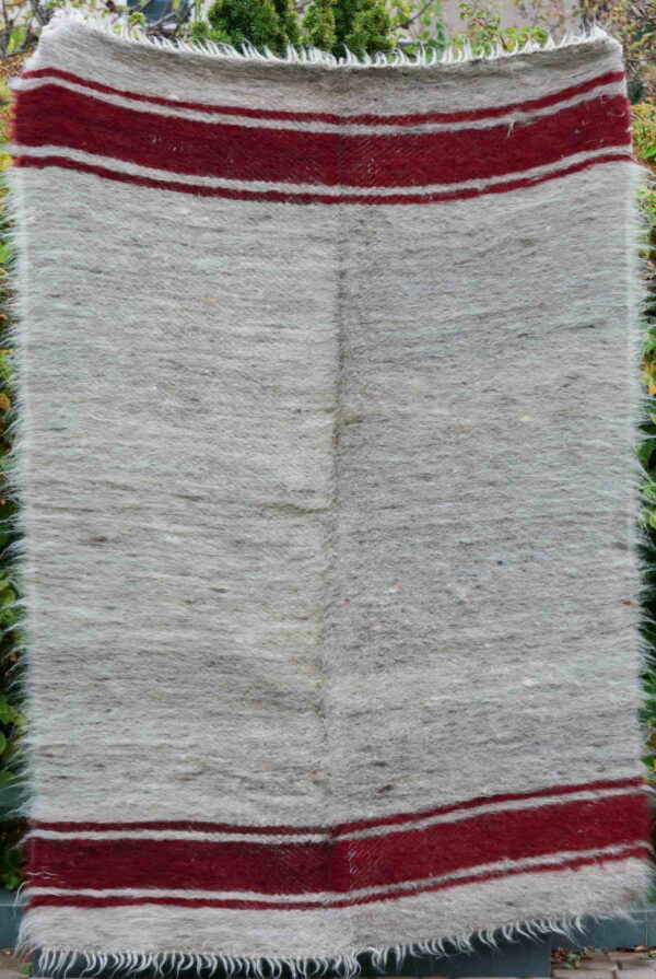 hand-woven-wool-thick-blanket-for-historical-reenactment-KOCR-18hand-woven-wool-thick-blanket-for-historical-reenactment-KOCR-12-2