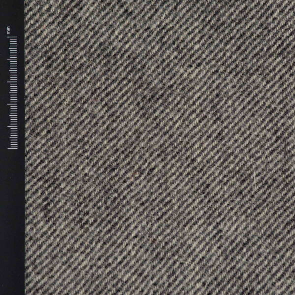 wool-fabric-thin-twill-white-black-diagonal-WKT-0208-01a
