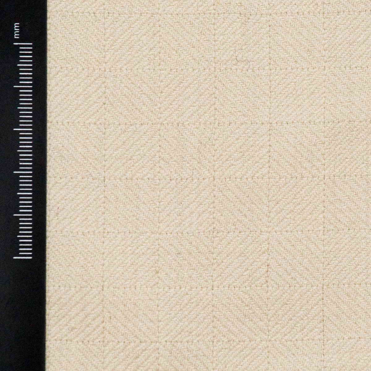 Wool Very Thin Broken Diamond – Natural off-White – WQD 102/01