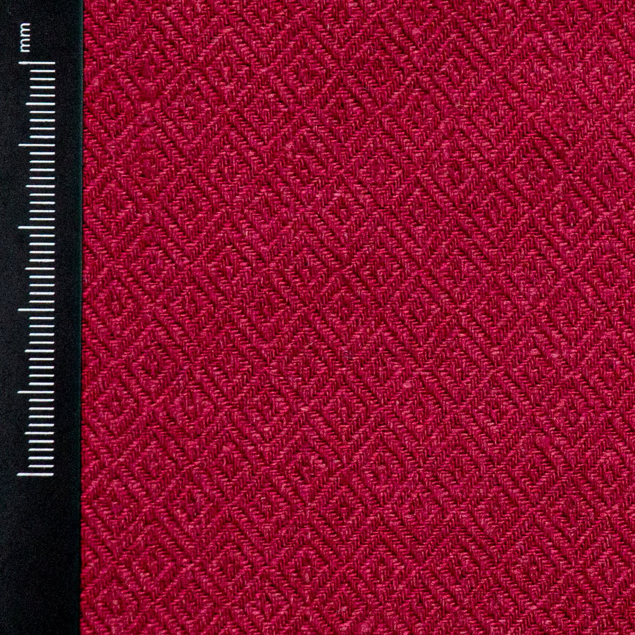 linen-fabric-diamond-weave-burgundy-LDN-23-03-1a