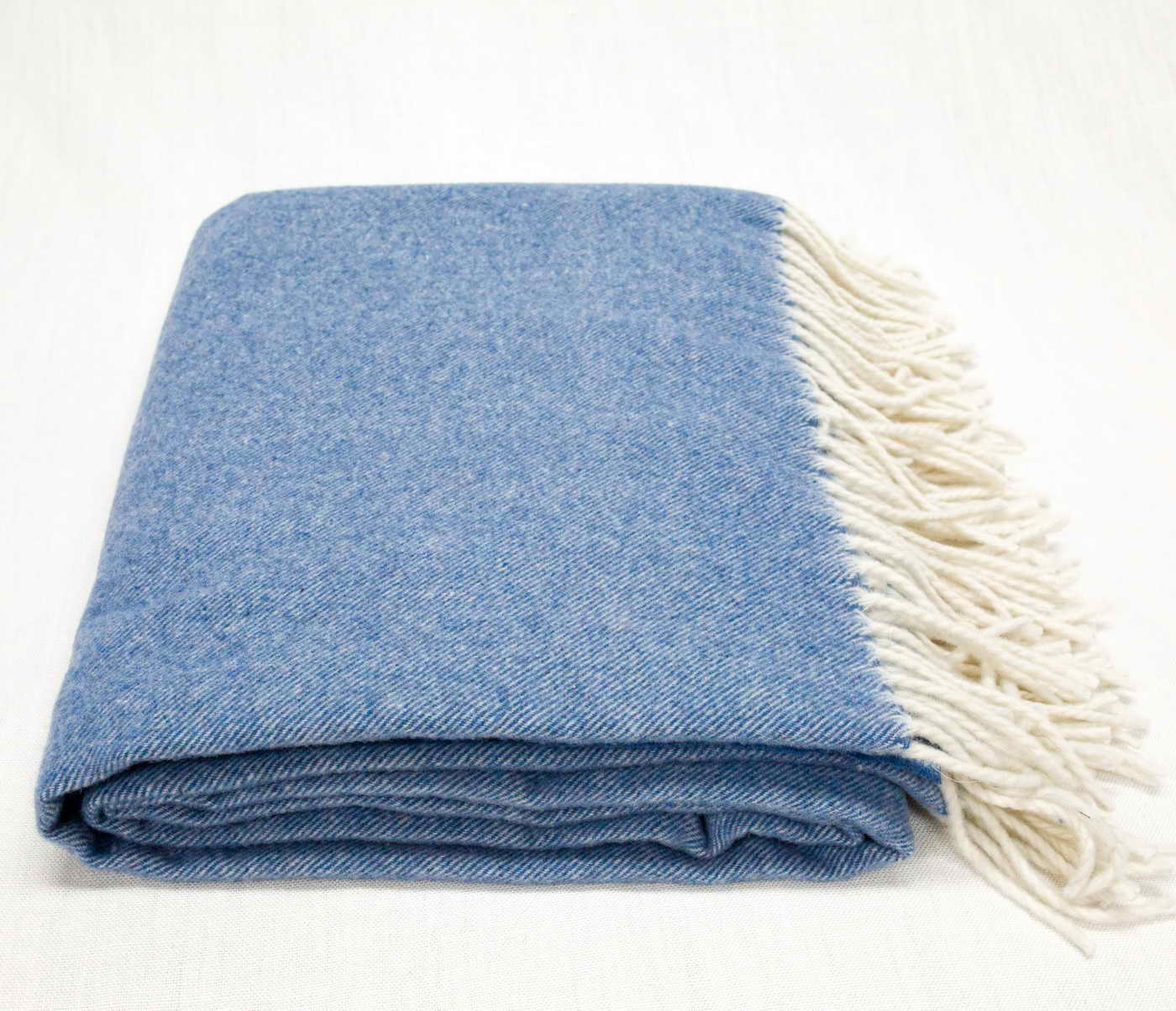 woolen-blanket-medieval-extra-soft-merino-200x140-VENUS-french-blue-with-white-VEN-15-1a