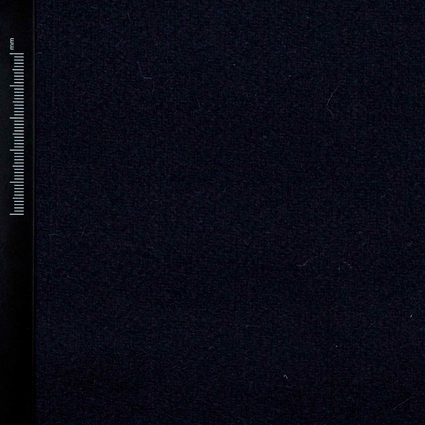 wool-fabric-twill-super-smooth-very-dark-navy-WSF-10-01-1a
